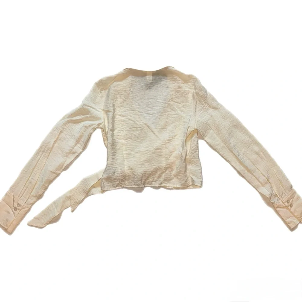 H&M Cream Wrap Blouse - Picture 2 of 2